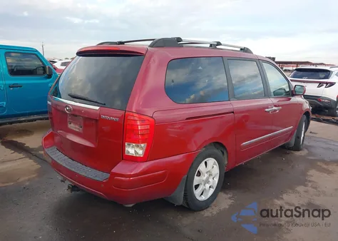 2008 Hyundai Entourage Gls/Limited z USA, uszkodzony, nr VIN KNDMC233986044355